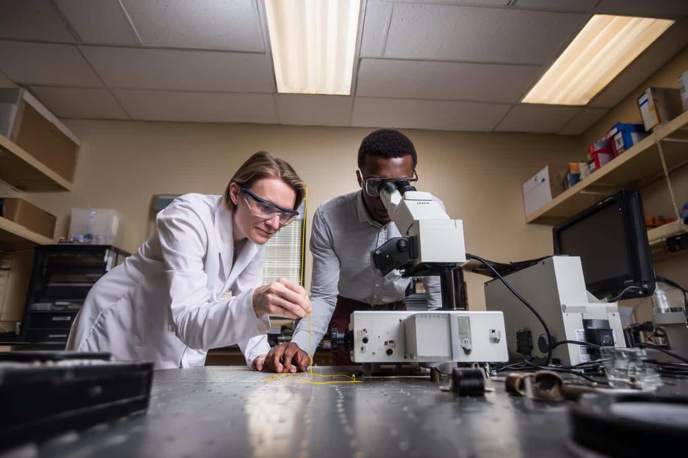 laser written glass quantum chip